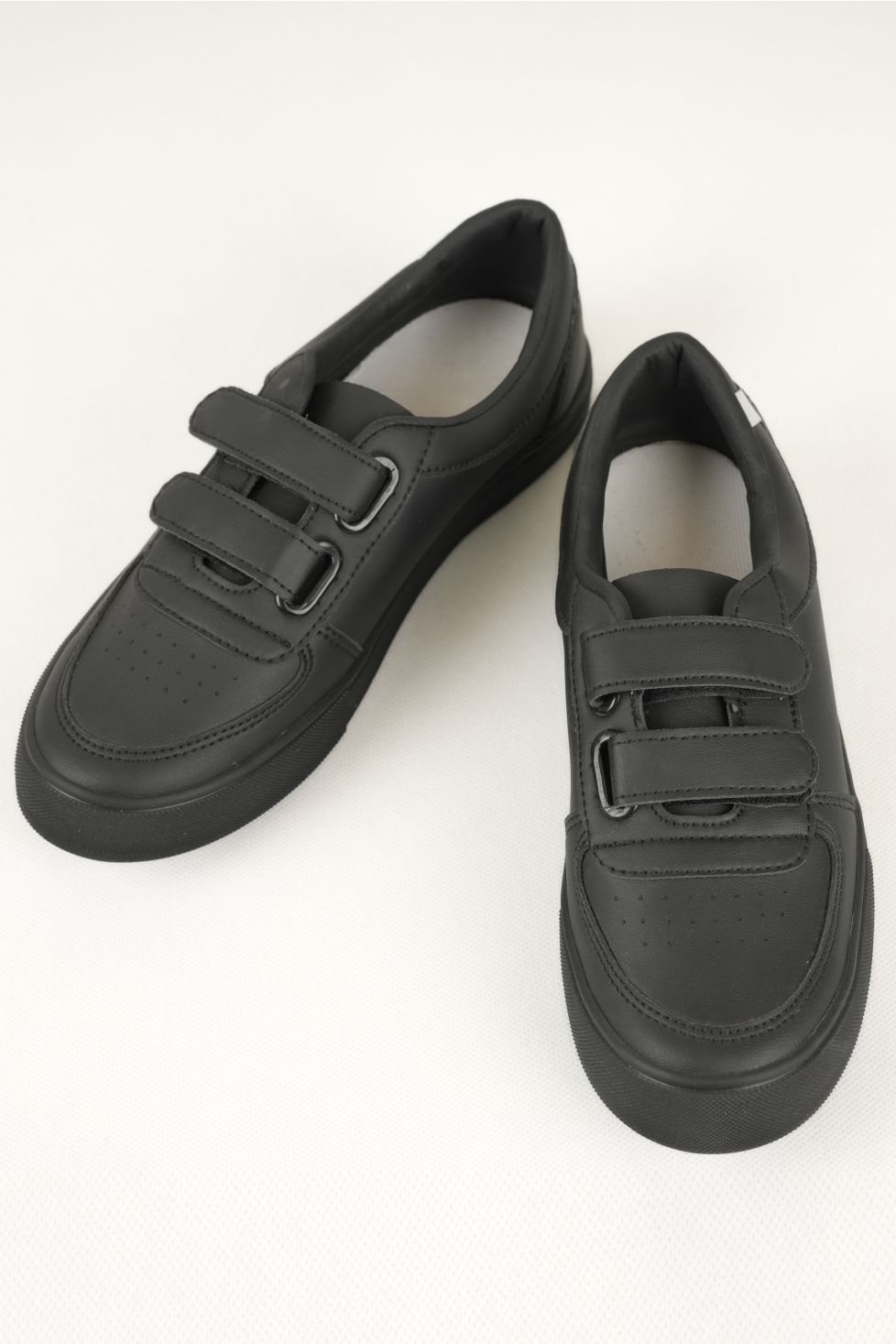 ونس چسبی زنانه